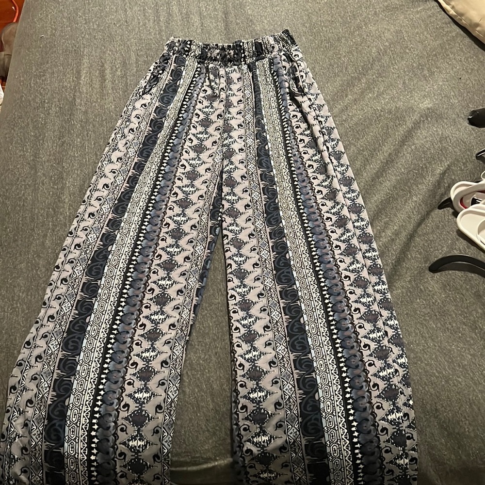 Chandly flare pants size large